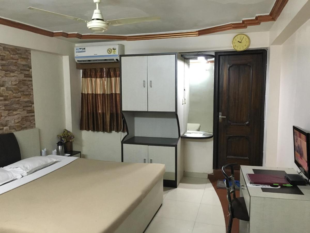 โรงแรม แกรนด์ อาร์จัน Raipur  ภายนอก รูปภาพ