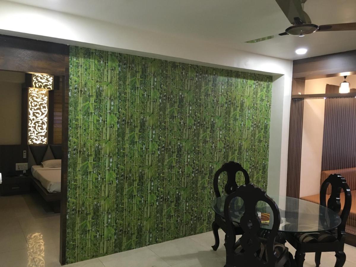 โรงแรม แกรนด์ อาร์จัน Raipur  ภายนอก รูปภาพ
