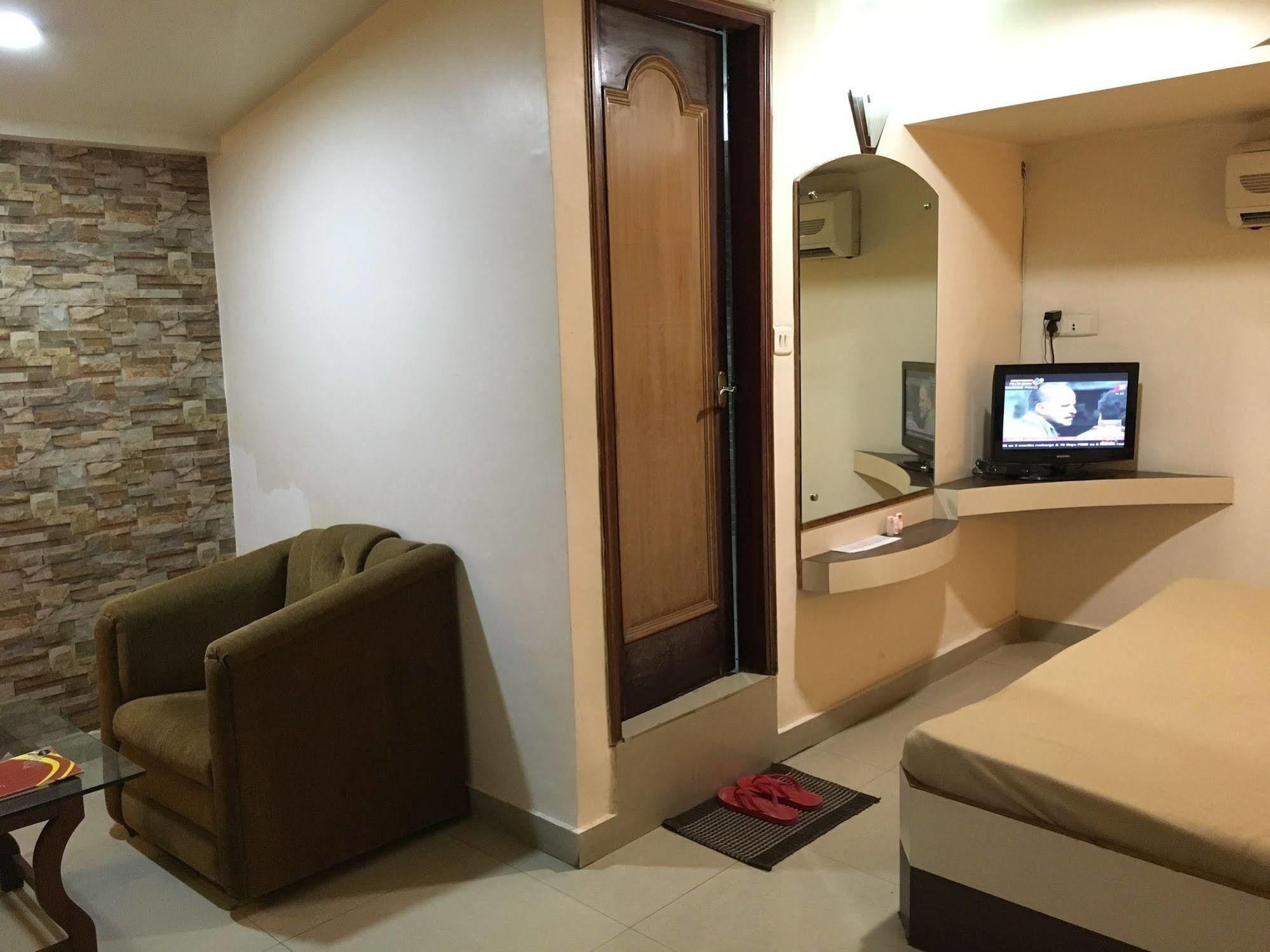 โรงแรม แกรนด์ อาร์จัน Raipur  ภายนอก รูปภาพ